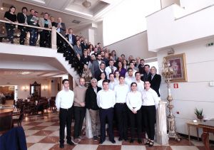 42 διακεκριμένοι γευσιγνώστες, 24 από διαφορετικές χώρες και 18 Έλληνες